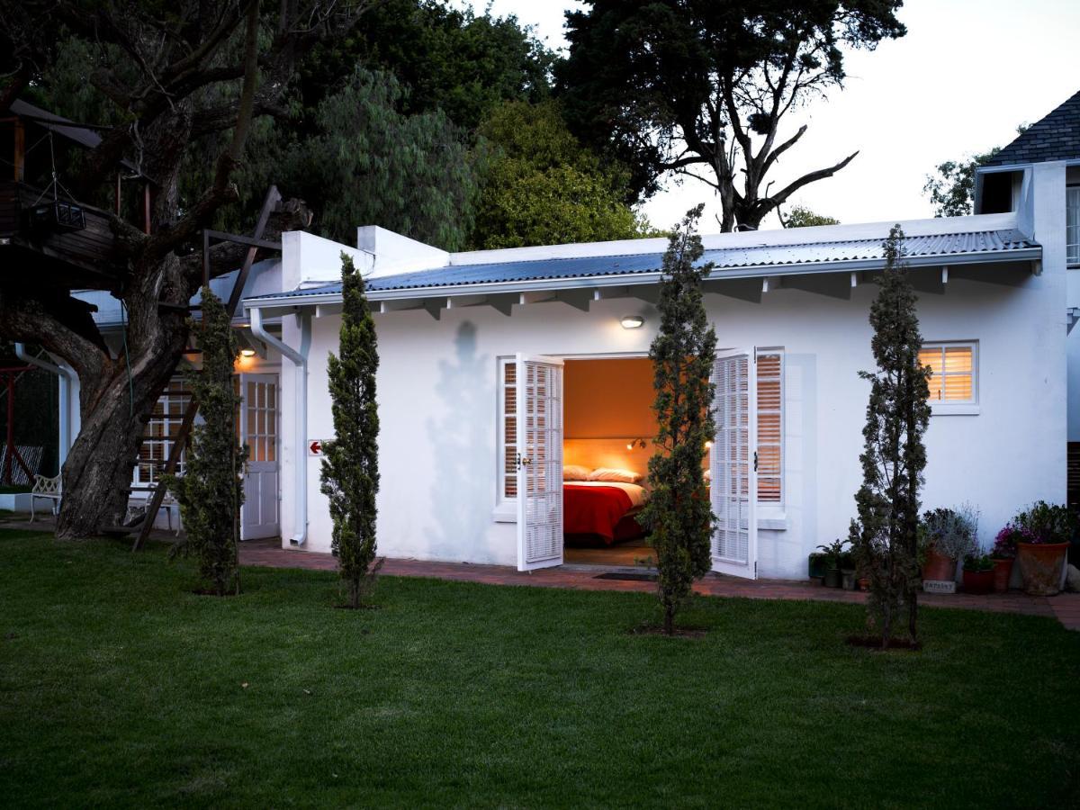 יוהנסבורג Ten Stirling Bed & Breakfast מראה חיצוני תמונה