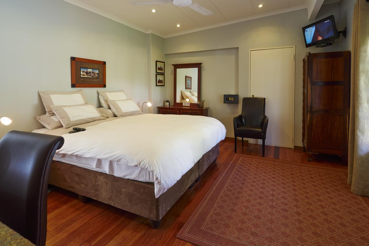 יוהנסבורג Ten Stirling Bed & Breakfast מראה חיצוני תמונה