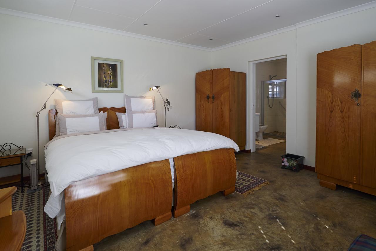 יוהנסבורג Ten Stirling Bed & Breakfast מראה חיצוני תמונה